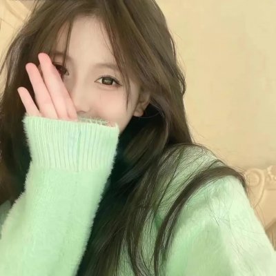 坐推土机的少女 海报